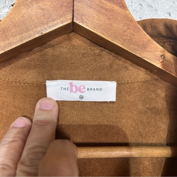 The Be brand cognac tan faux suede fringe button up shacket button up medium - Picture 6 of 6